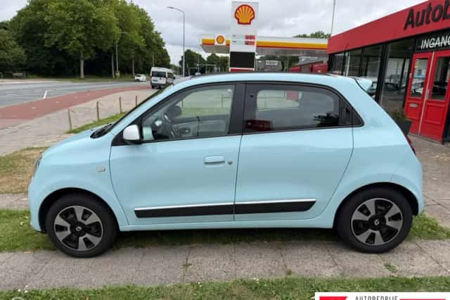 Renault Twingo (2015) thumbnail 2
