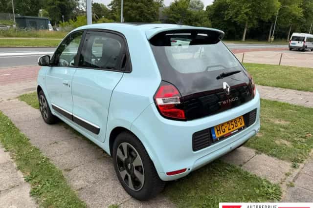 Renault Twingo (2015) thumbnail 3