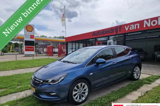 Opel Astra (2016) thumbnail 1