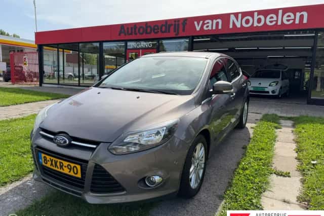 Ford Focus (2014) thumbnail 1