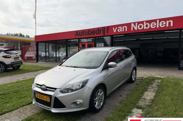 Ford Focus (2014) thumbnail 1