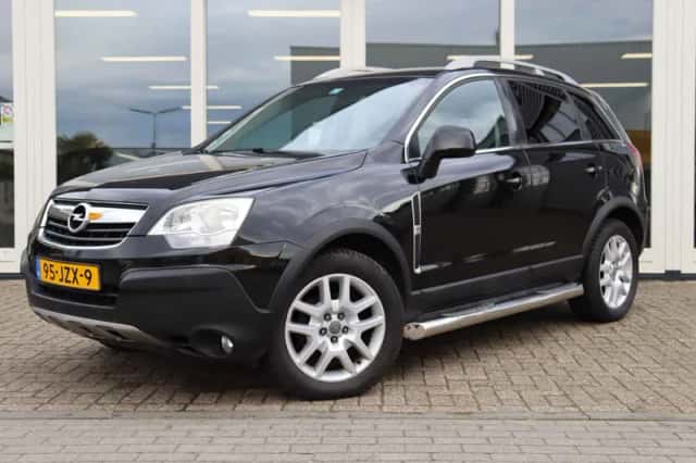 Opel Antara (2009) thumbnail 1