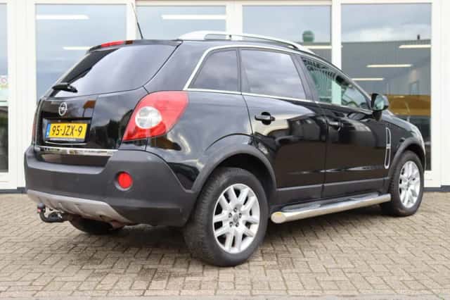 Opel Antara (2009) thumbnail 5