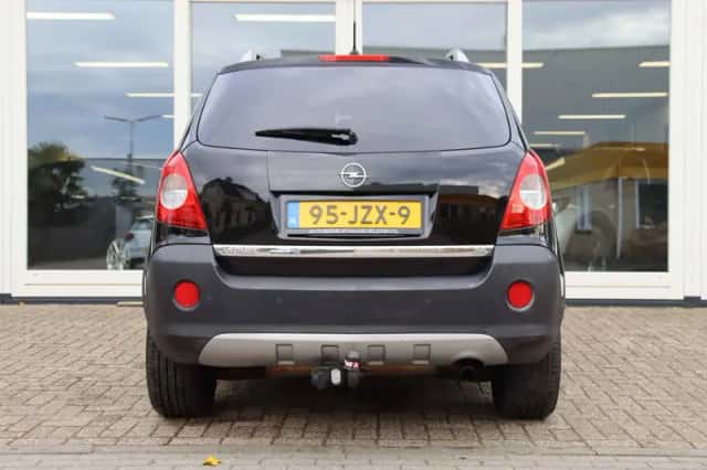Opel Antara (2009) thumbnail 6