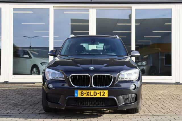 BMW X1 (2014) thumbnail 2