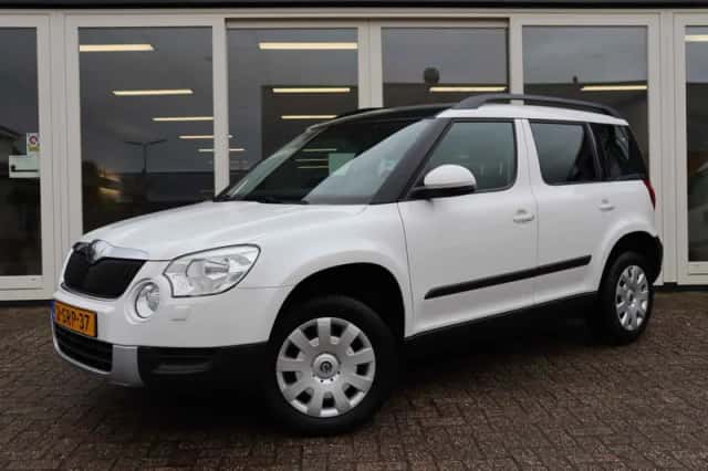 Škoda Yeti (2014) thumbnail 1
