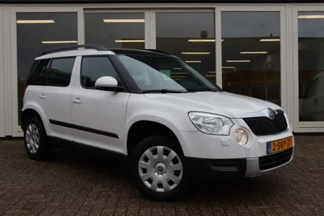 Škoda Yeti (2014) thumbnail 3