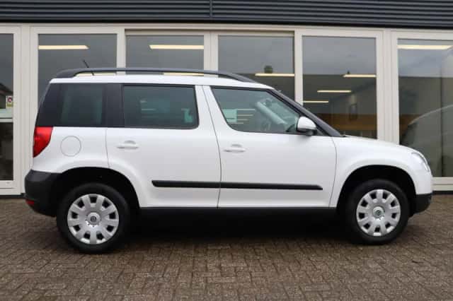 Škoda Yeti (2014) thumbnail 4