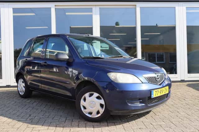 Mazda 2 (2005) thumbnail 3