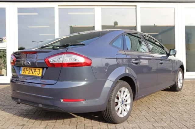 Ford Mondeo (2011) thumbnail 5