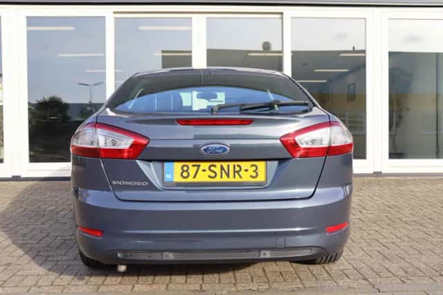 Ford Mondeo (2011) thumbnail 6