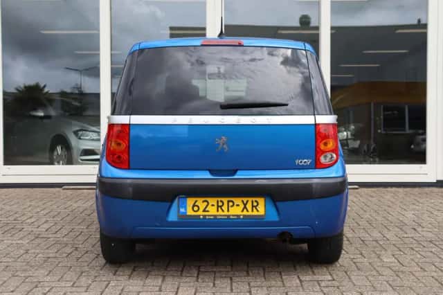 Peugeot 1007 (2005) thumbnail 6