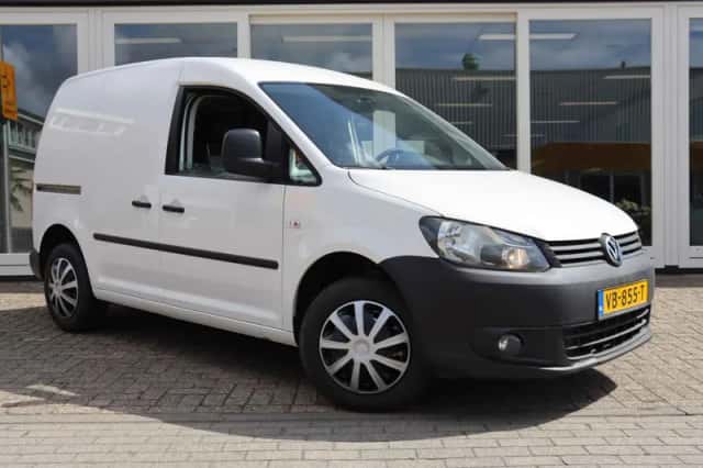 Volkswagen Caddy (2013) thumbnail 3