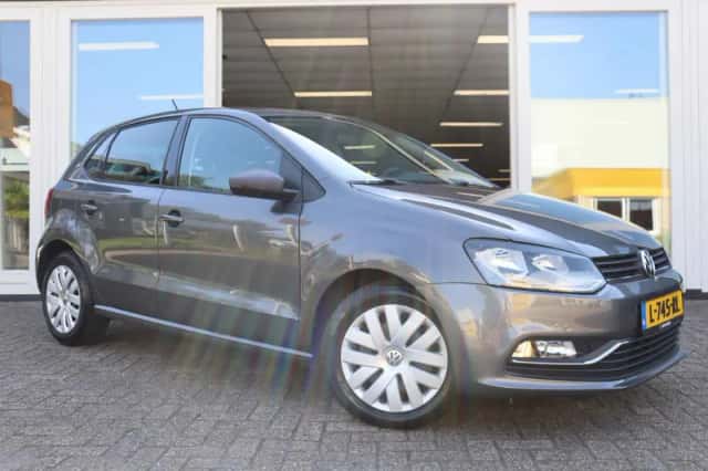 Volkswagen Polo (2014) thumbnail 3