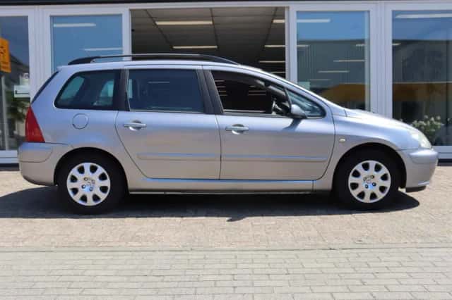 Peugeot 307 (2005) thumbnail 4