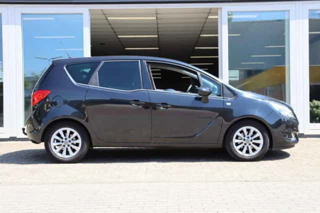 Opel Meriva (2015) thumbnail 4