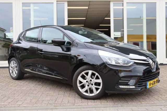 Renault Clio (2018) thumbnail 3