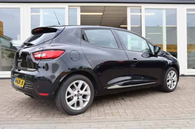 Renault Clio (2018) thumbnail 5