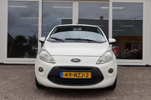Ford Ka (2011) thumbnail 2