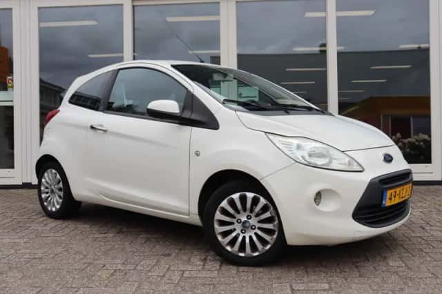 Ford Ka (2011) thumbnail 3