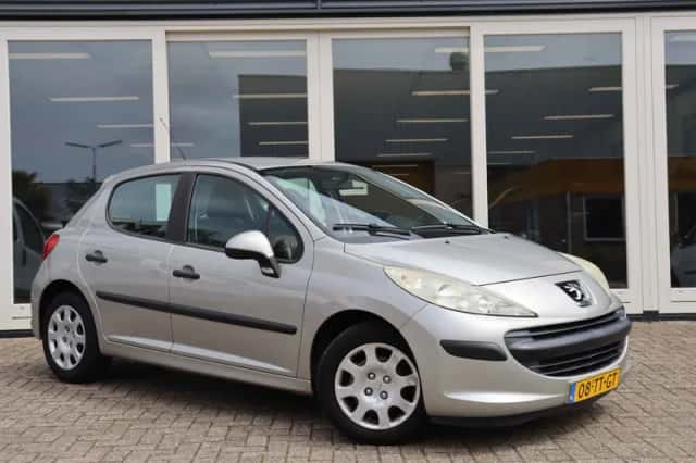 Peugeot 207 (2007) thumbnail 3