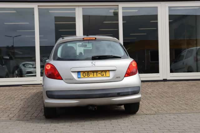 Peugeot 207 (2007) thumbnail 6