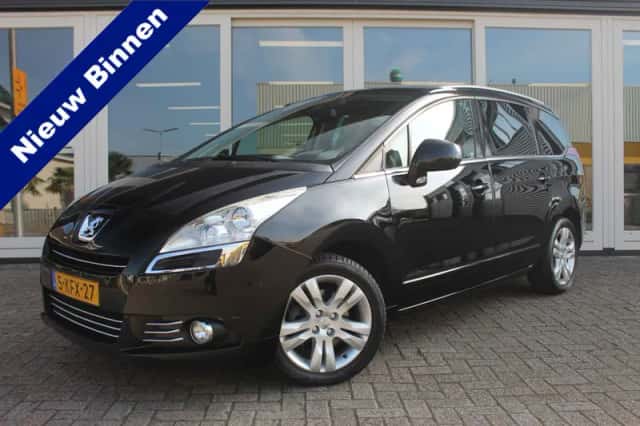 Peugeot 5008 (2013) thumbnail 1