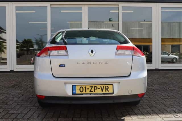 Renault Laguna (2008) thumbnail 6