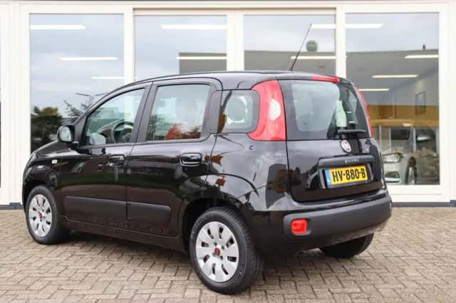 Fiat Panda (2015) thumbnail 5