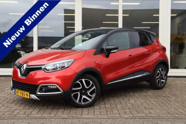 Renault Captur (2016) thumbnail 1