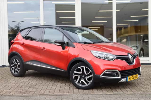 Renault Captur (2016) thumbnail 3