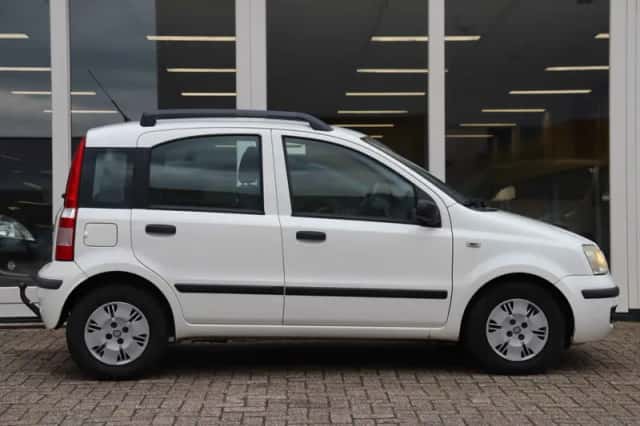 Fiat Panda (2008) thumbnail 4