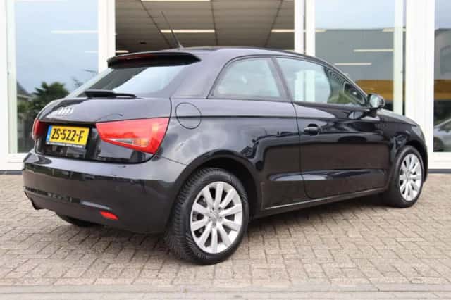 Audi A1 (2010) thumbnail 5