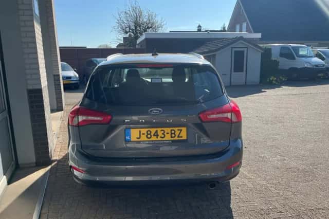 Ford Focus (2019) thumbnail 4