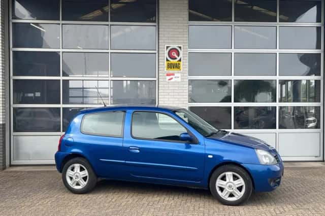 Renault Clio (2007) thumbnail 1