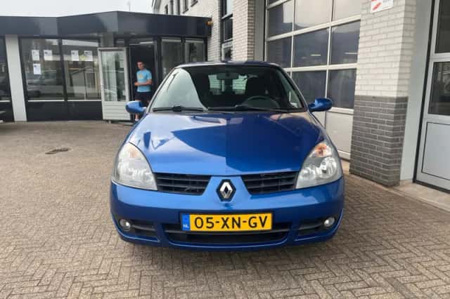 Renault Clio (2007) thumbnail 2