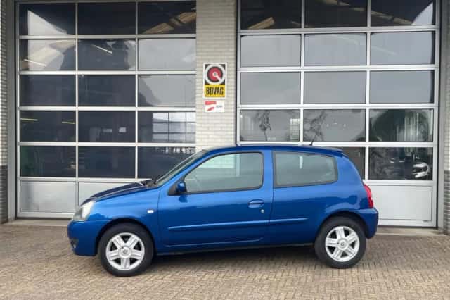 Renault Clio (2007) thumbnail 3