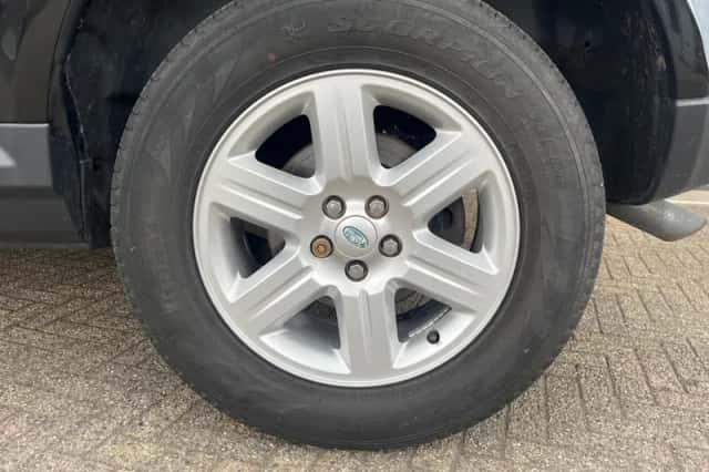 Land Rover Freelander (2011) thumbnail 5