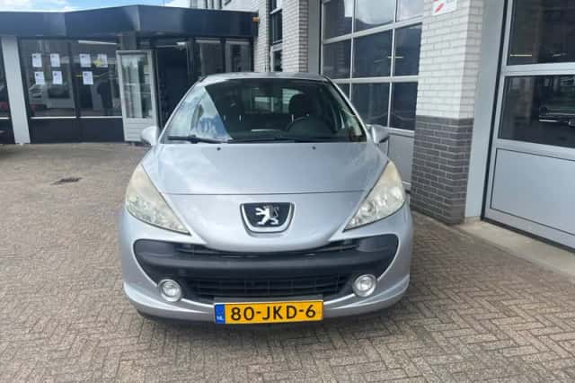 Peugeot 207 (2009) thumbnail 3