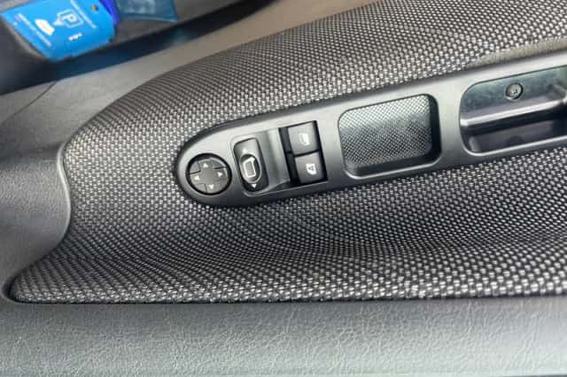 Peugeot 207 (2009) thumbnail 5