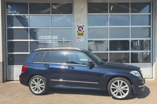 Mercedes-Benz GLK-Klasse (2015) thumbnail 1