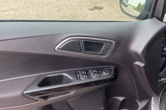 Ford B-Max (2017) thumbnail 6