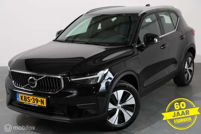 Volvo XC40 (2022) thumbnail 2