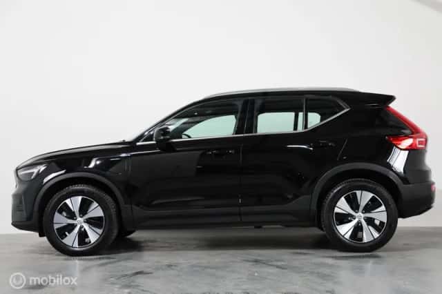 Volvo XC40 (2022) thumbnail 5