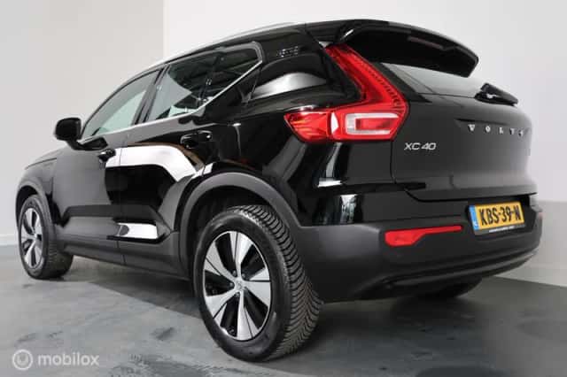 Volvo XC40 (2022) thumbnail 6