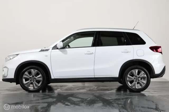 Suzuki Vitara (2019) thumbnail 5