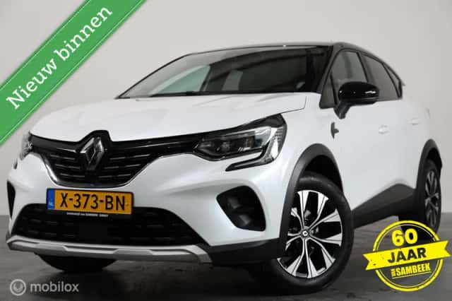 Renault Captur (2023) thumbnail 1