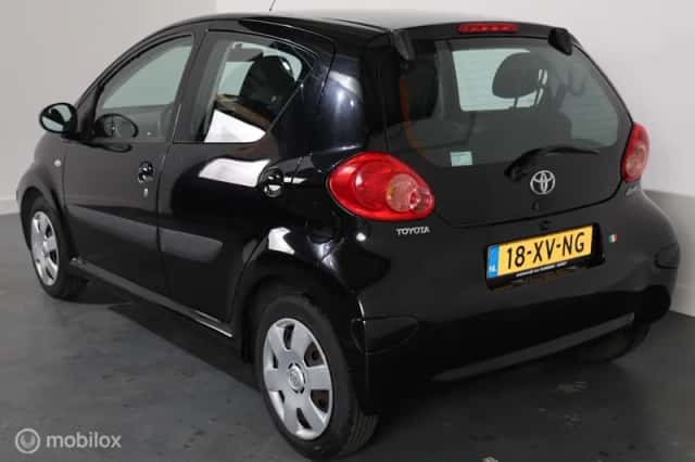 Toyota Aygo (2007) thumbnail 6