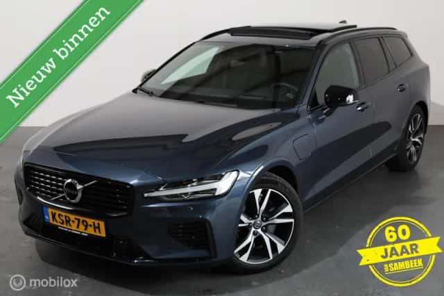 Volvo V60 (2021) thumbnail 2