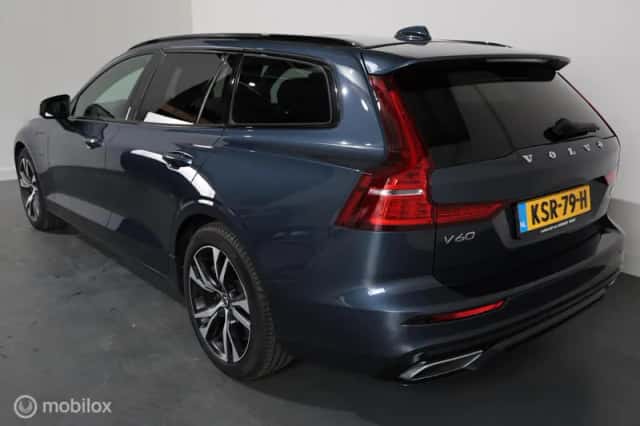 Volvo V60 (2021) thumbnail 5
